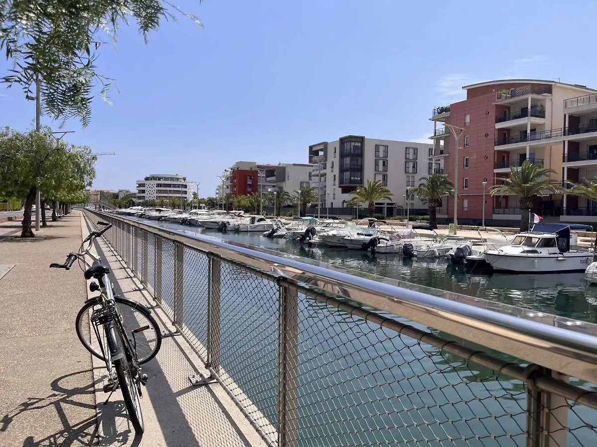 Apartment Appartement 2 Pieces Proche Plage Avec Garage, Frejus - Fr-1-226A-167